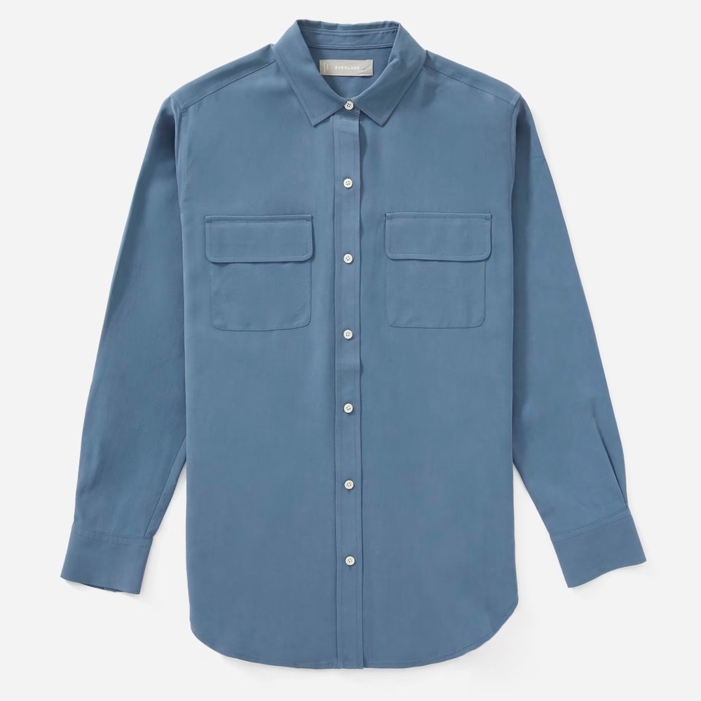 Everlane, The Washable Silk Relaxed Shirt - Powder Blue (sz 4)